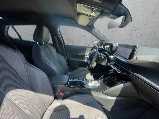 Peugeot 2008 view 13