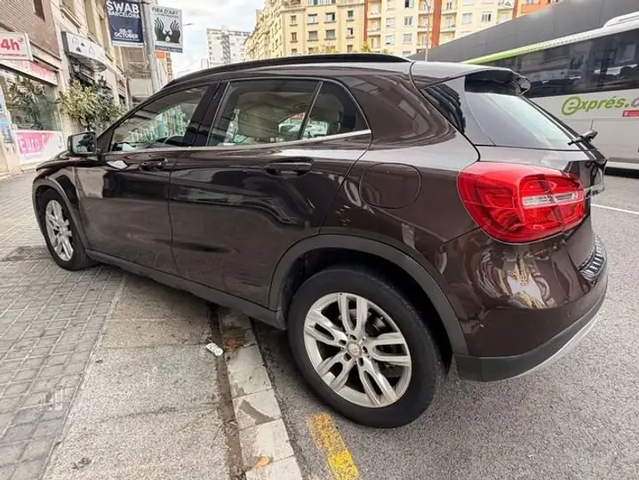 Mercedes-Benz GLA 2015, foto 6