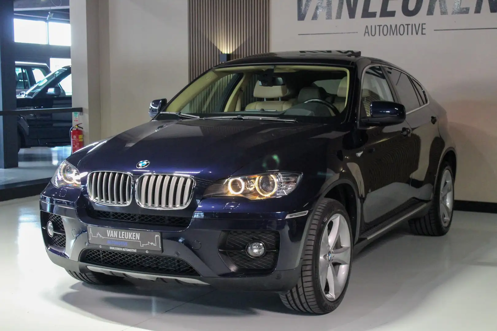 BMW X6 xDrive50i CarPlay 29.710 EX BTW Blauw - 2