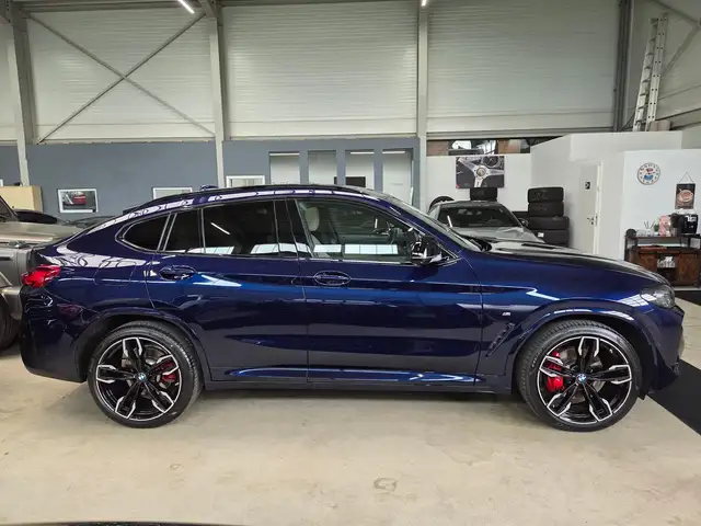 BMW X4 M view 9