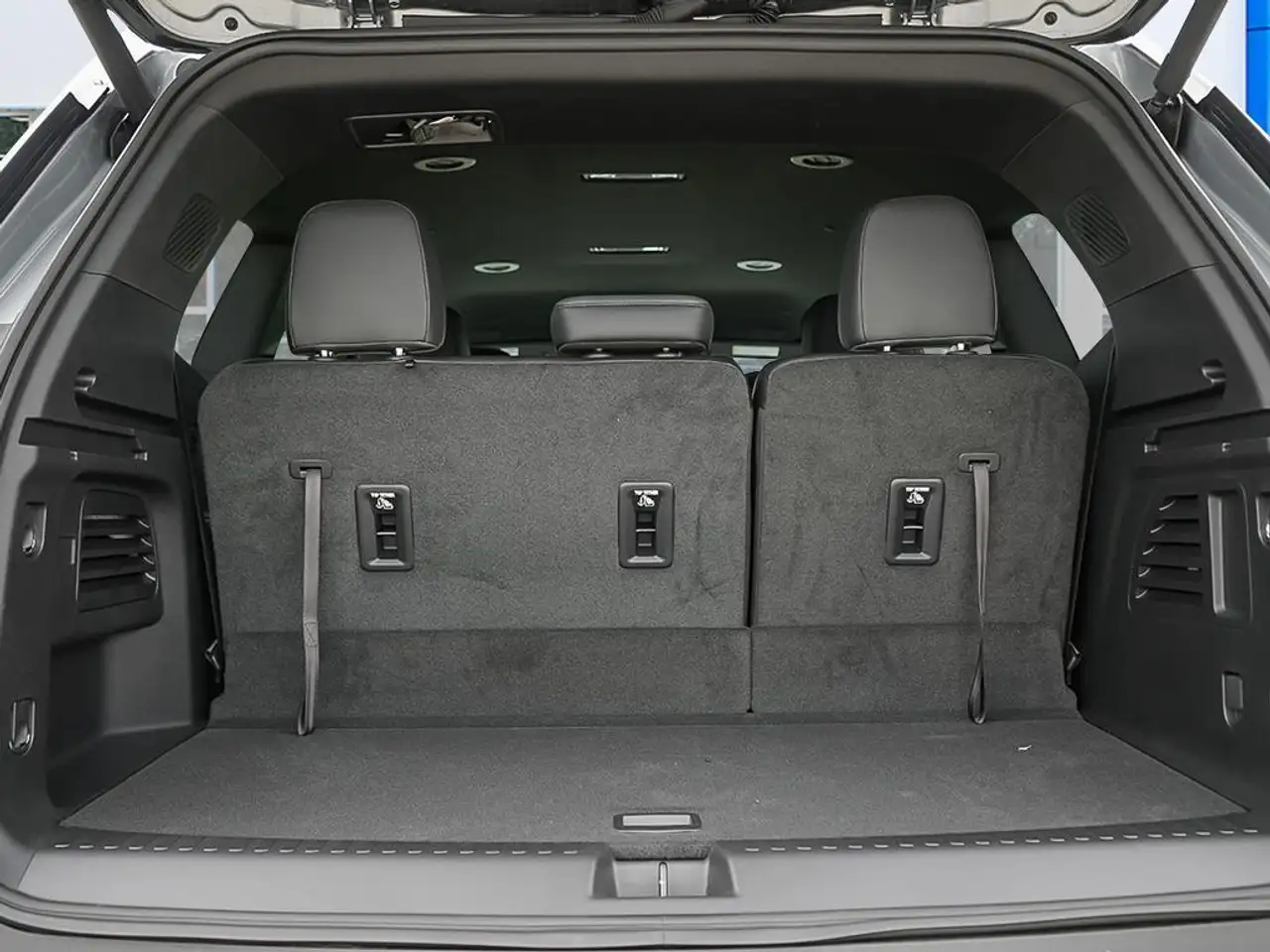 GMC Acadia снимка GMC Acadia