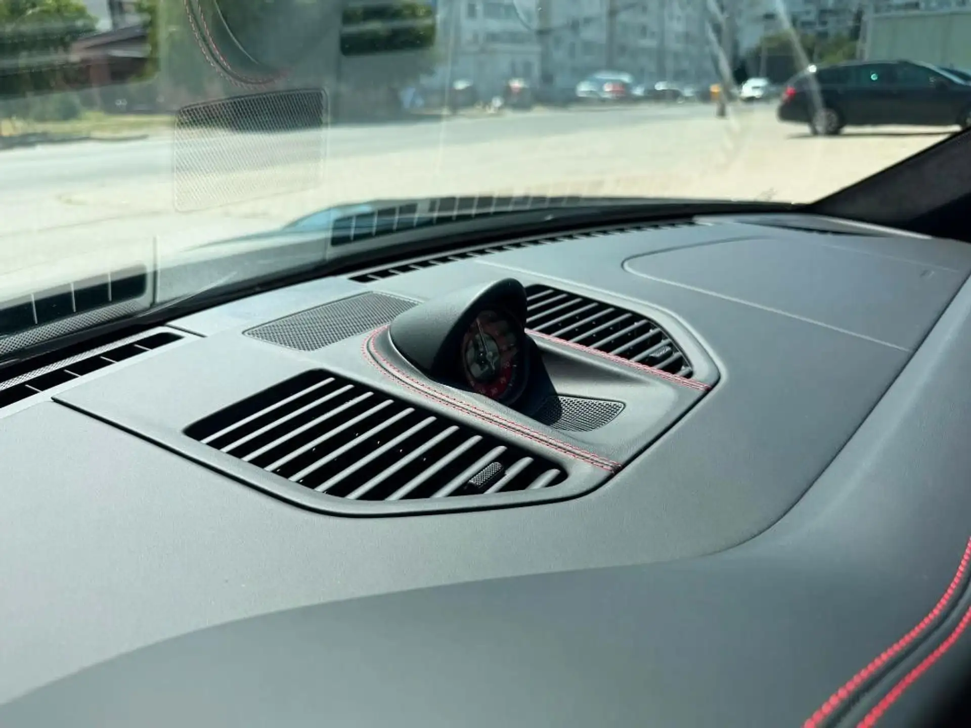 포르쉐 911 Turbo S Coupe 2026 검정 사진 8