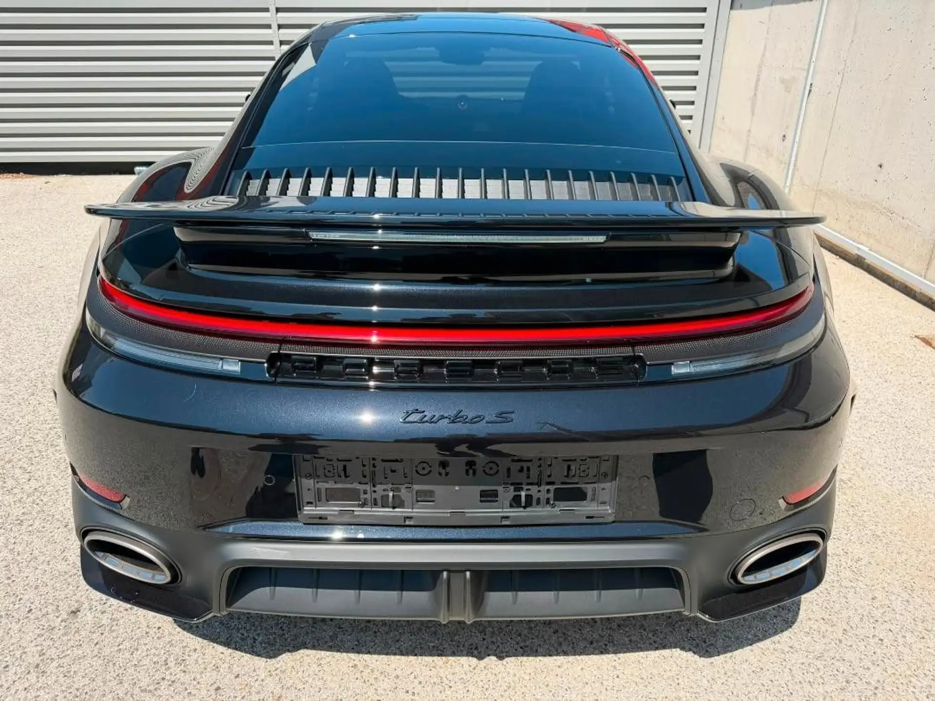 포르쉐 911 Turbo S Coupe 2026 검정 사진 5