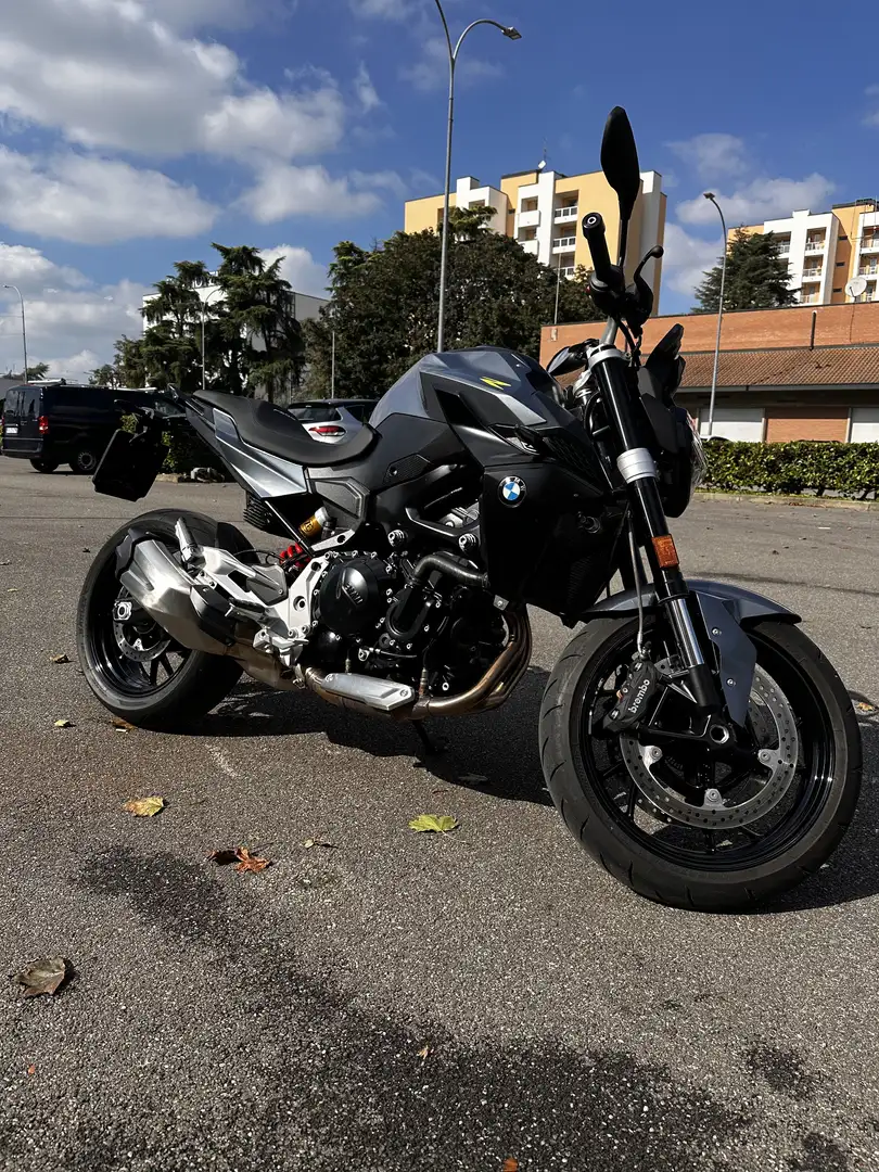 BMW F 900 R - 1