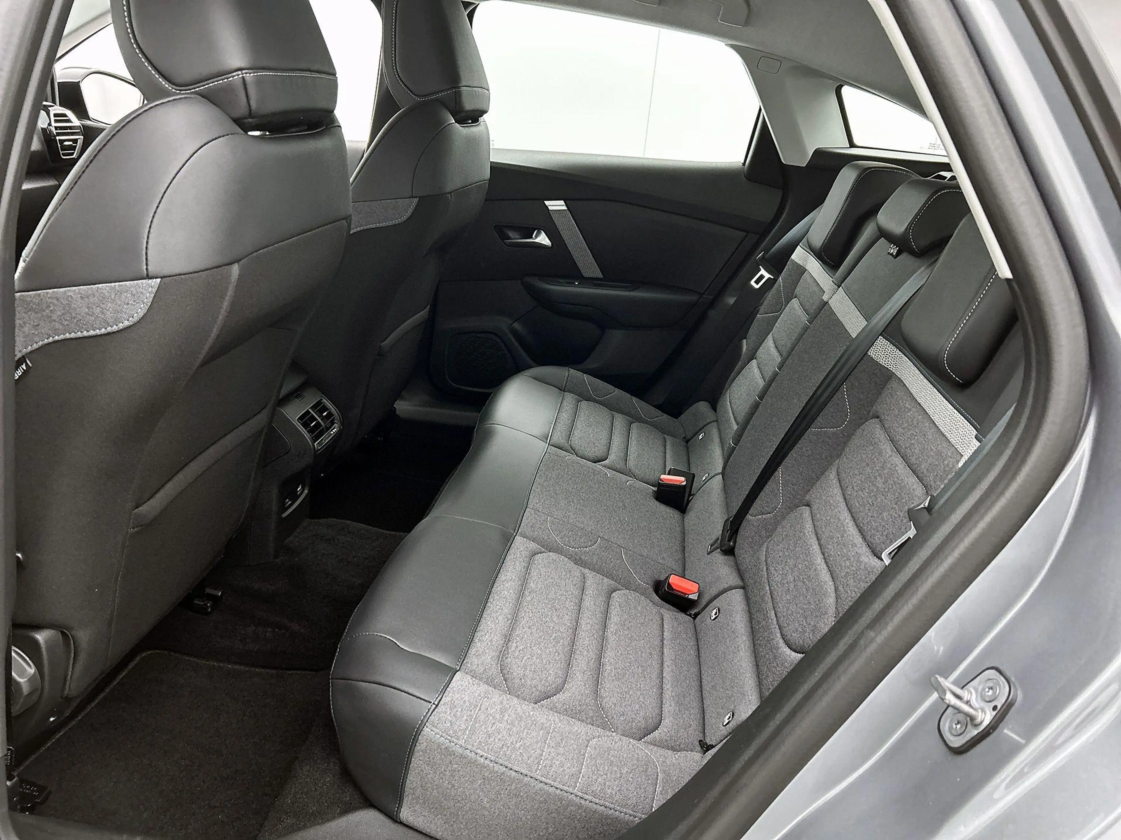 Citroen E-C4 Electric 136pk You 50 kWh Automaat | Accu 96% | 3 Fase | Ca — photo 13