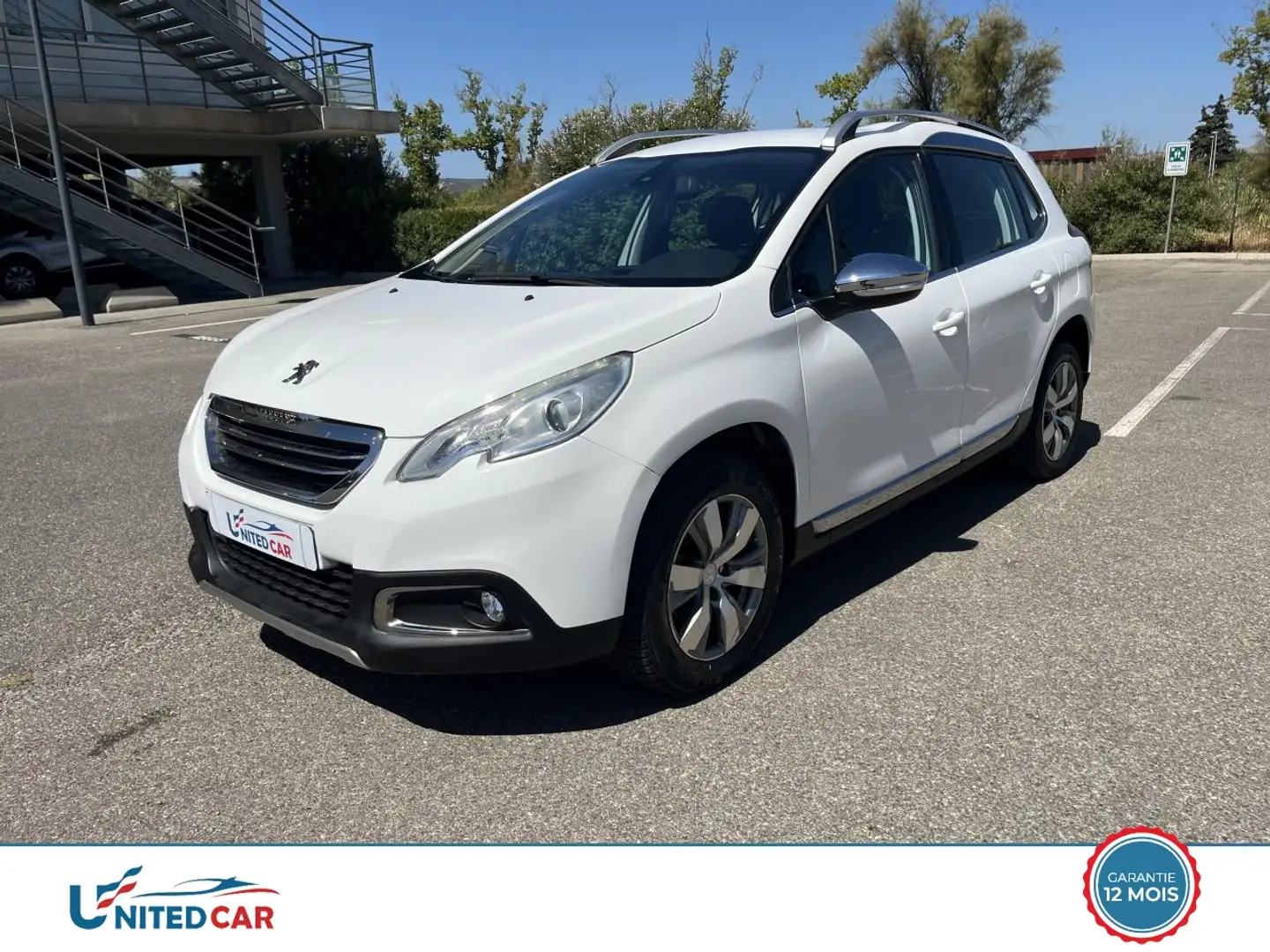 Peugeot 2008 1.6 e-HDi FAP 92 cv Allure PHASE 1 Blanc - 1
