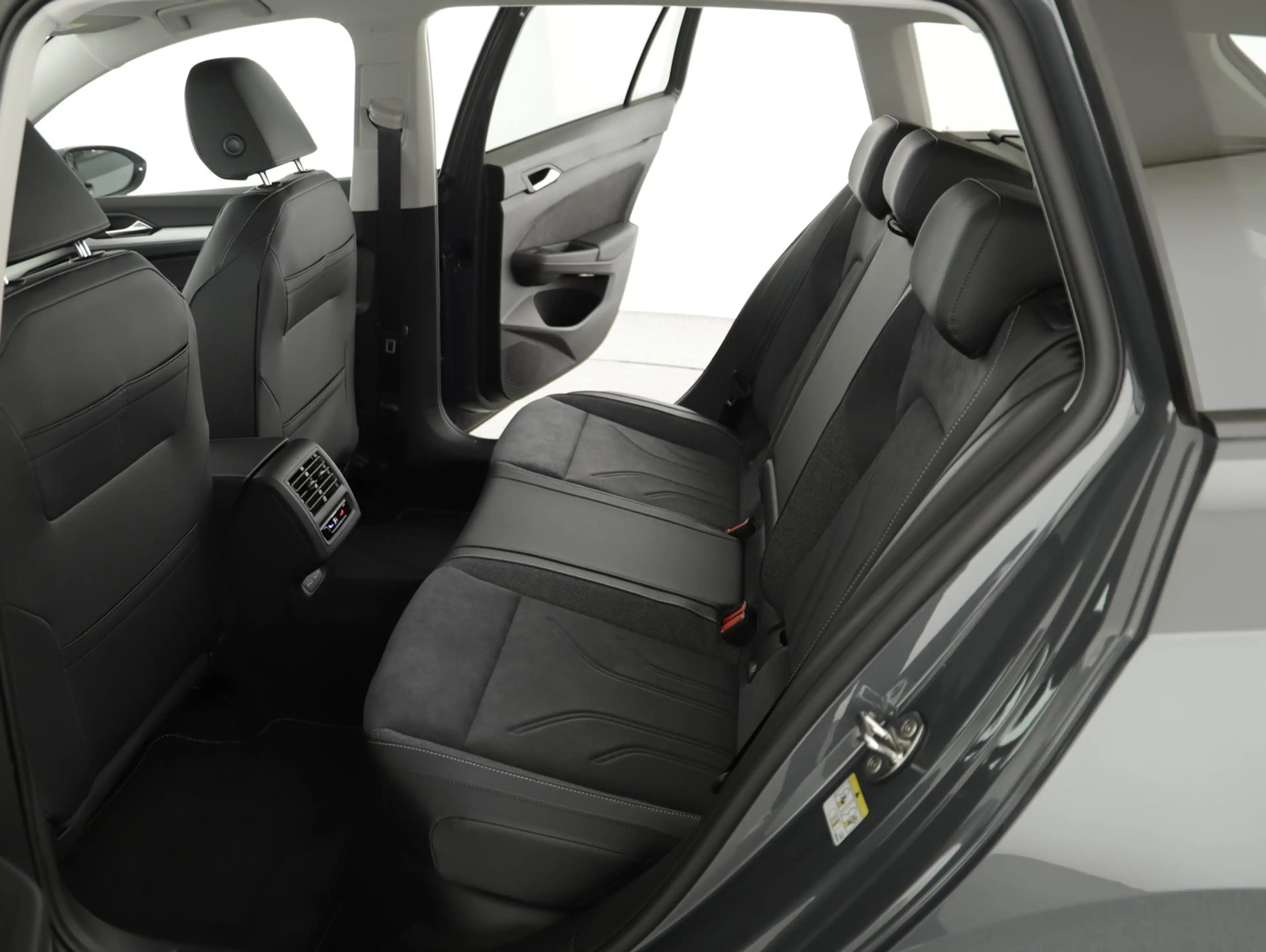 Volkswagen Golf Variant Business TSI — photo 13
