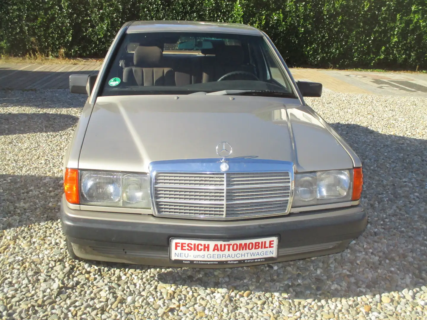 Mercedes-Benz 190 190 E Gold - 1