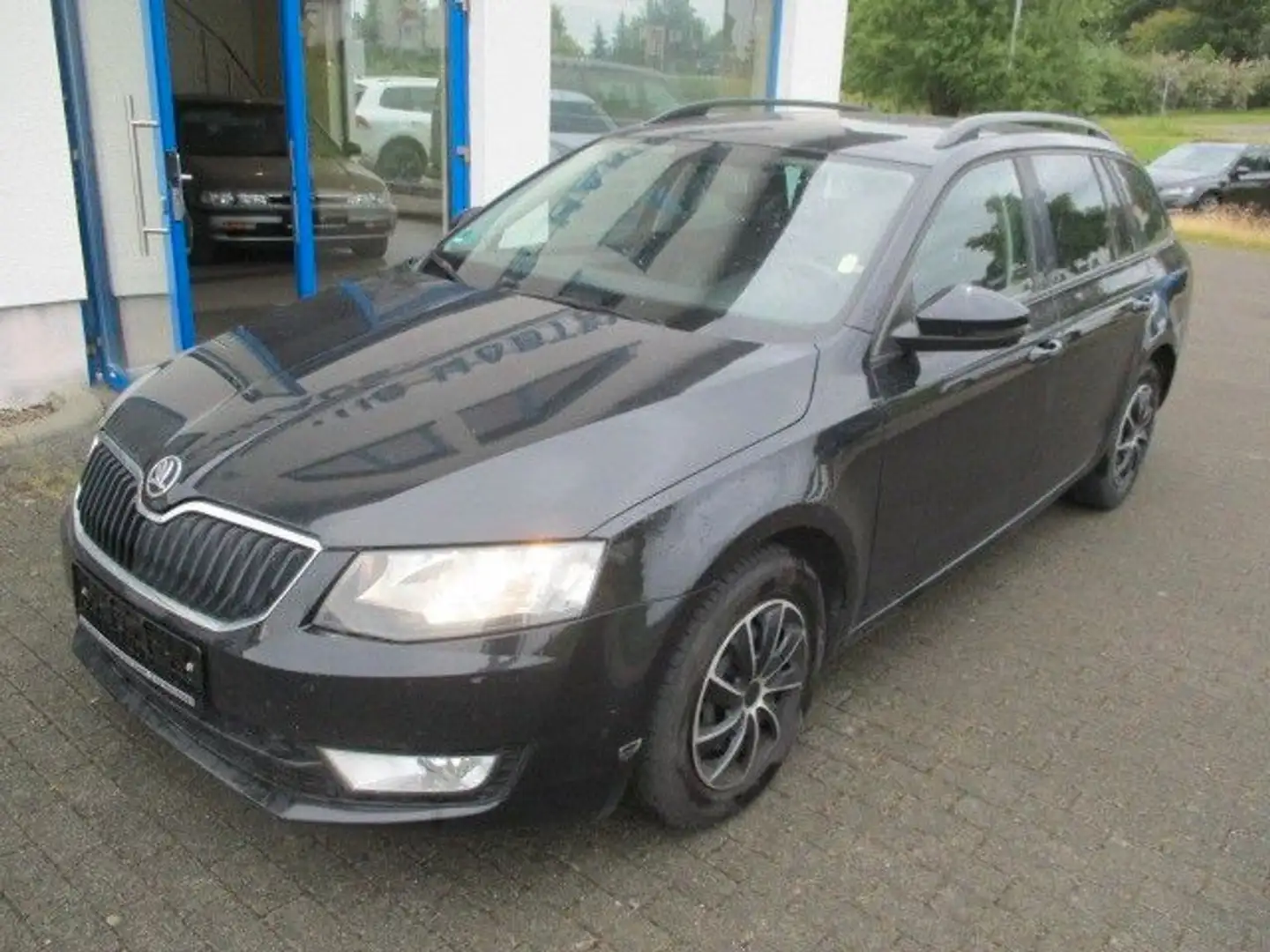 Skoda Octavia III Combi Ambition 1.6 TDI  Navi Schwarz - 1