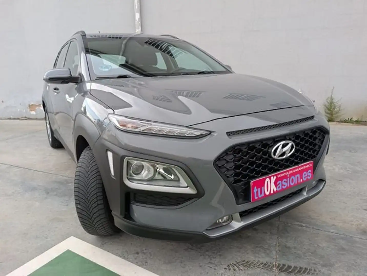 Hyundai KONA 1.6 CRDI 85 kW Gris - 2