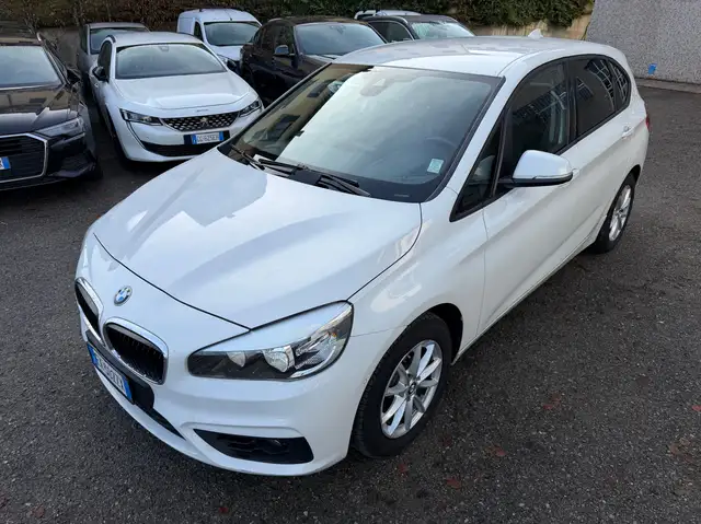 BMW 220 Serie 2 Active Tourer 220d Xdrive luxury auto