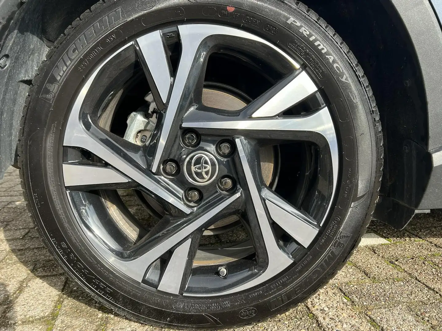 Toyota C-HR 2.0 Hybrid Bi-tone A/T + FABRIEKSGARANTIE Grigio - 2