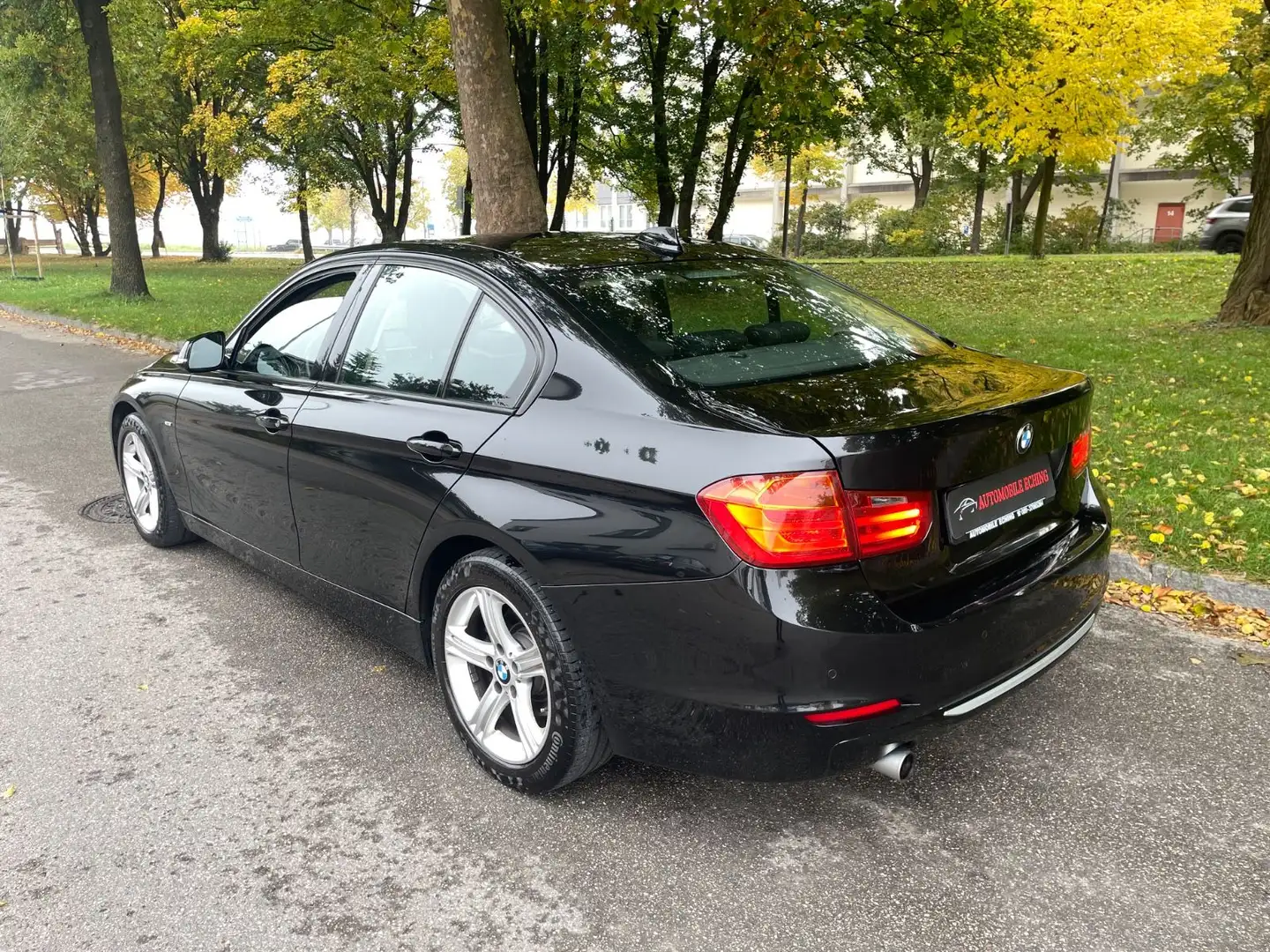 BMW 318 d Lim. Modern  Navi*Leder*LED*EU5* Schwarz - 2