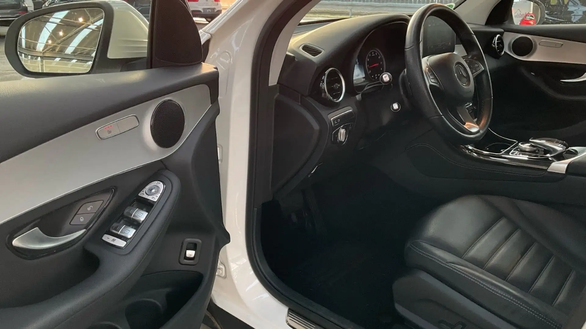 Mercedes-Benz GLC 250 GLC250 4Matic Echt-Leder LED Kamera Elekt.Klappe Blanc - 2