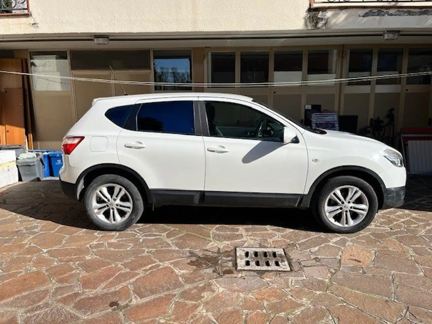 Nissan Qashqai Qashqai+I+2007+2.0+dci+Tekna+4x4+dpf+FL Bianco - 1