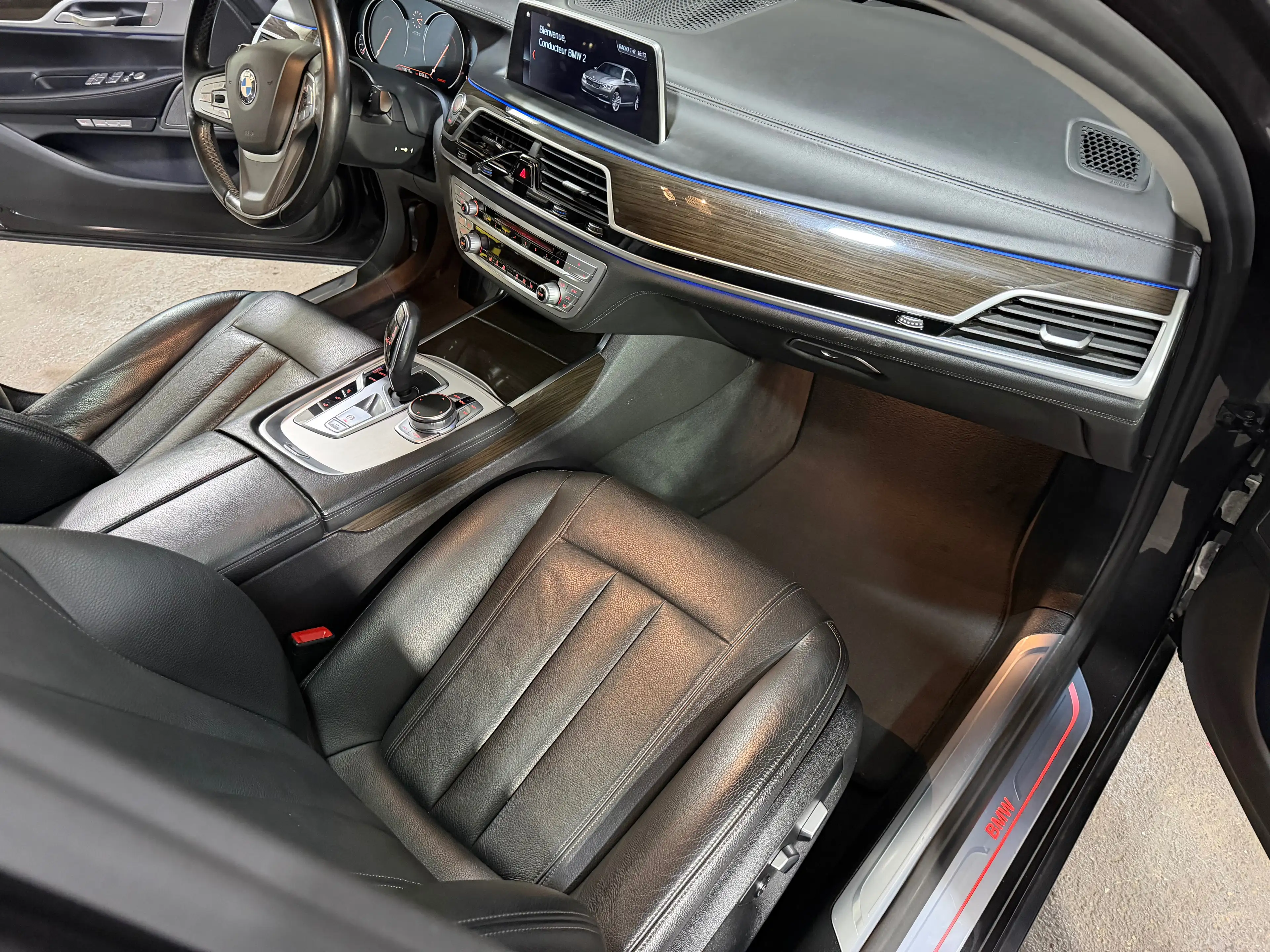 BMW 730 Long 730 dXASL — photo 14