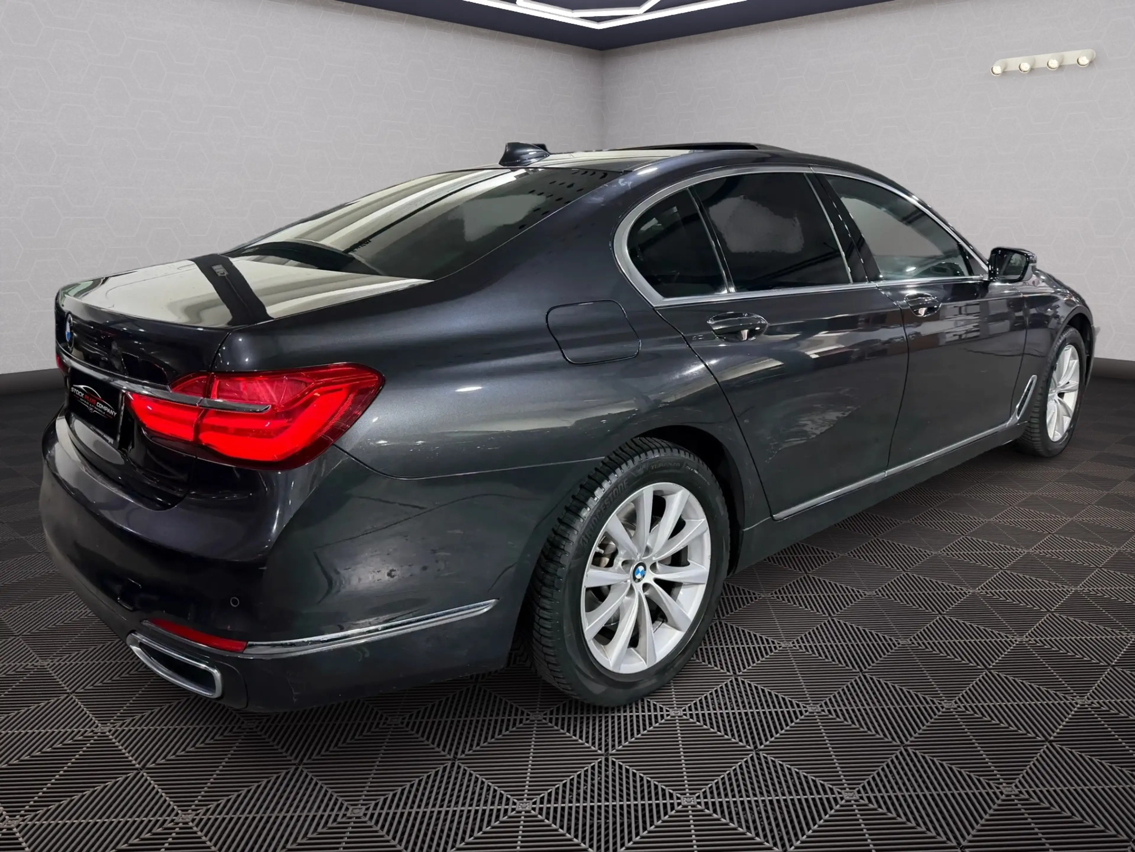 BMW 730 Long 730 dXASL — photo 5