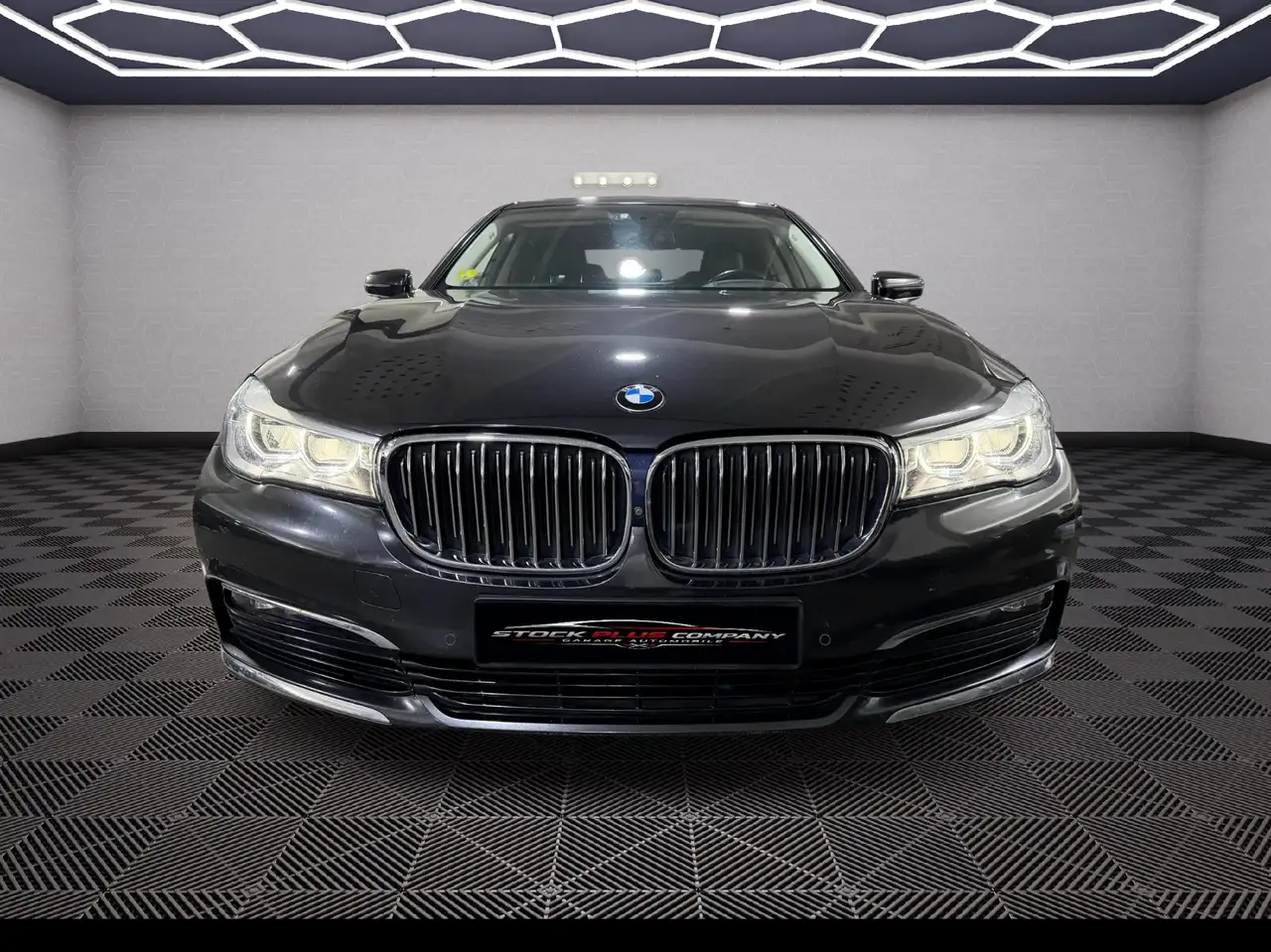 BMW 730