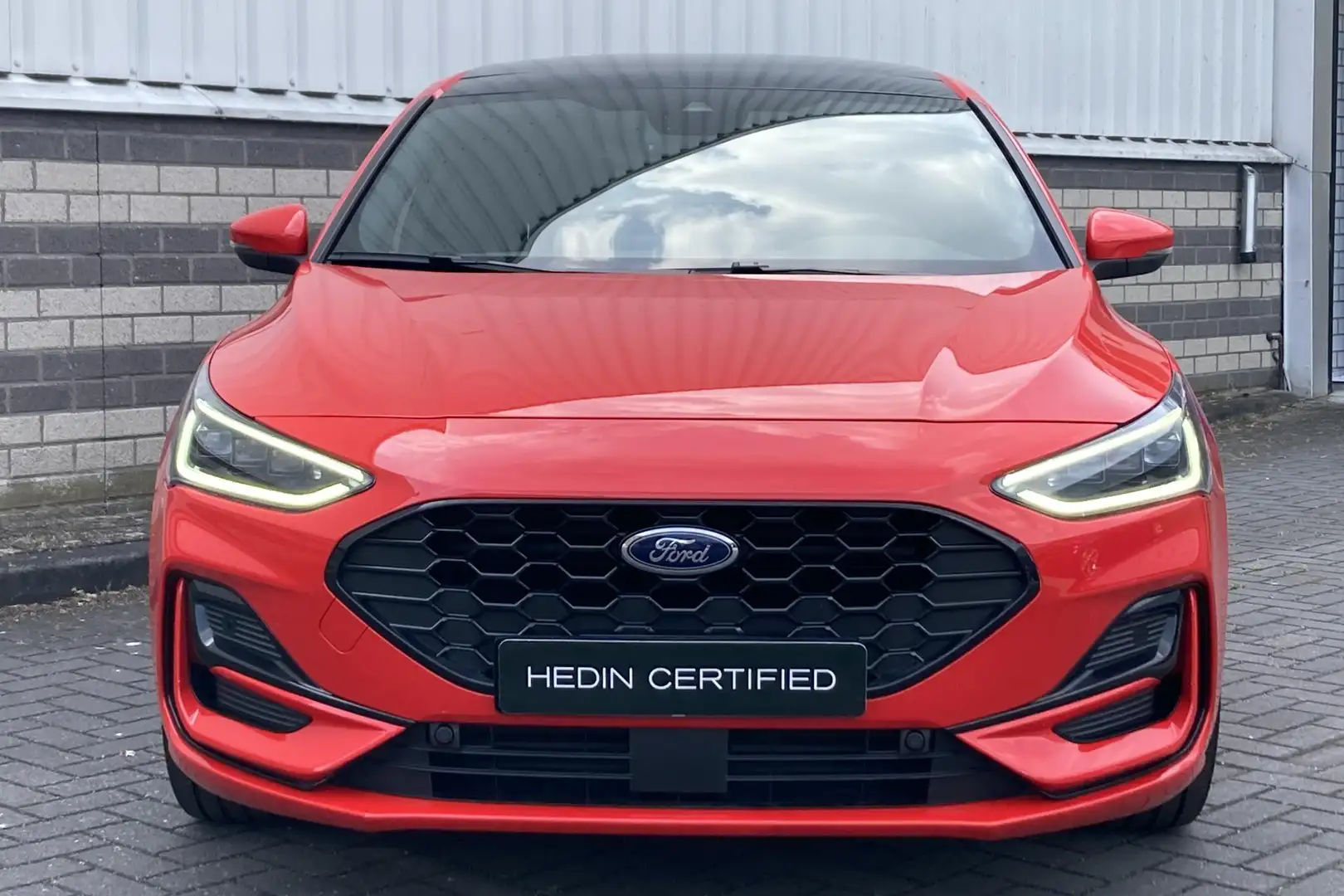 Ford Focus 1.0 EcoBoost Hybrid 155pk Automaat ST-Line X | Ada Rouge - 2