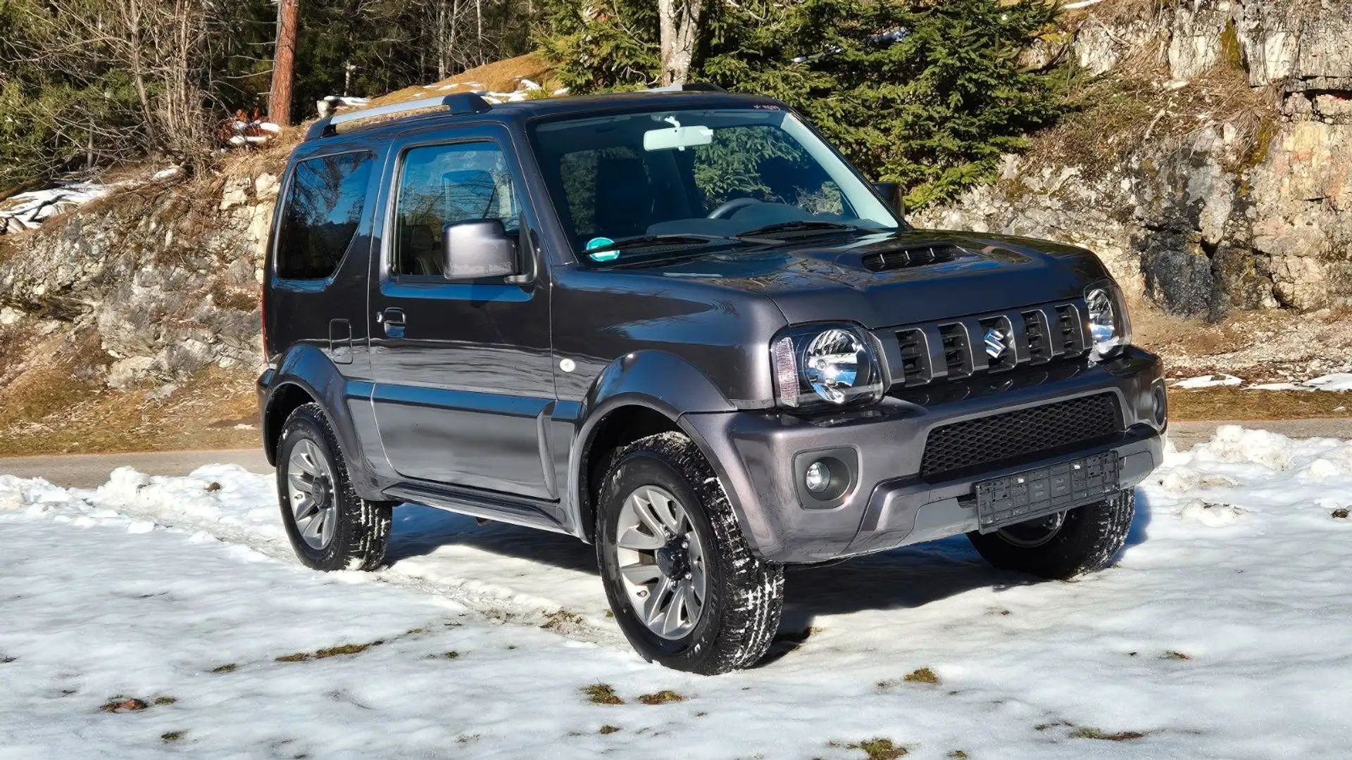 Suzuki Jimny Style Lim. 4.550 Km ! Grau - 1