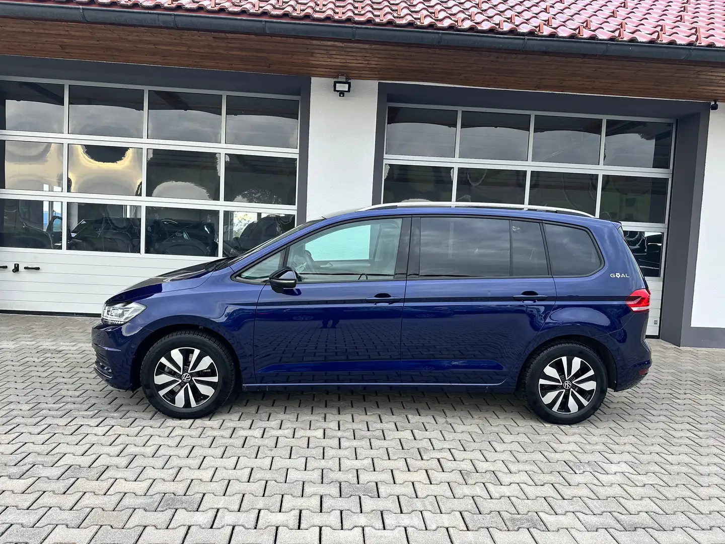 Volkswagen Touran GOAL 2,0 TDI DSG *7 Sitze*WSS-HZ*LED*DIGITAL*APP*ACC* Blau - 2