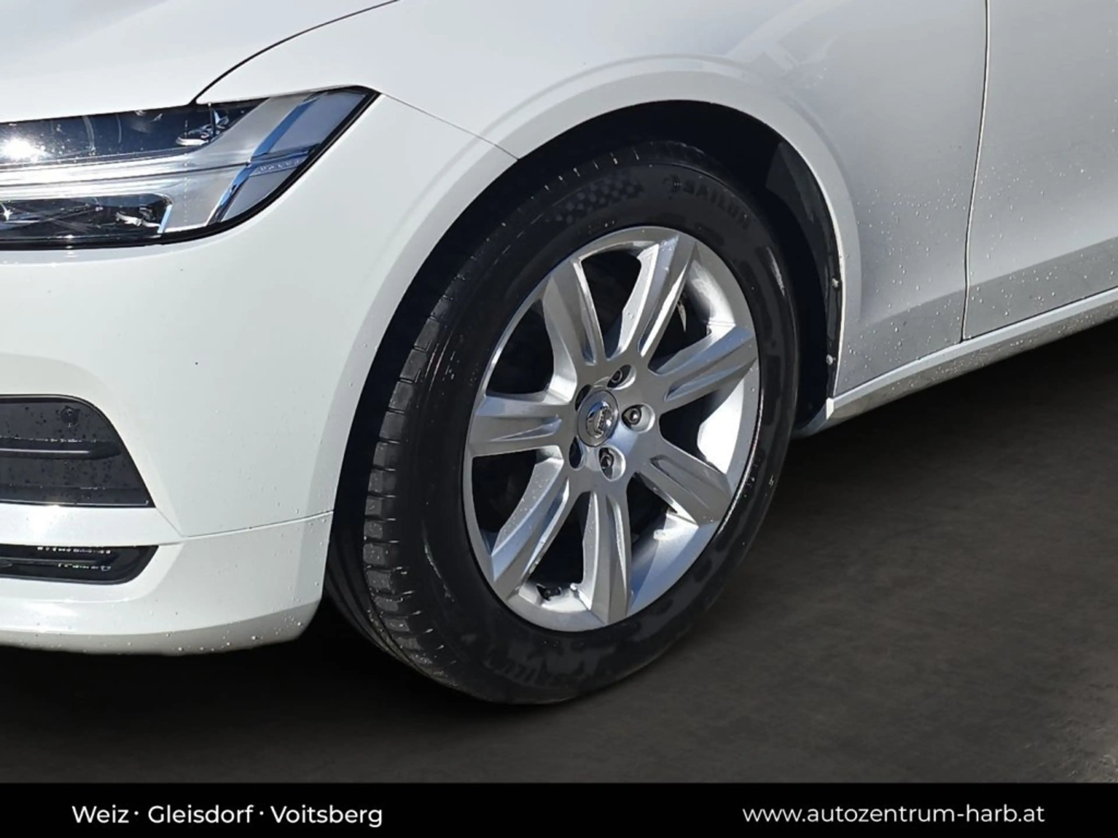 Volvo V90 D3 Geartronic Momentum — photo 11
