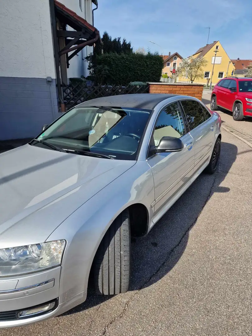 Audi A8 3.0 TDI DPF quattro Langversion - 2