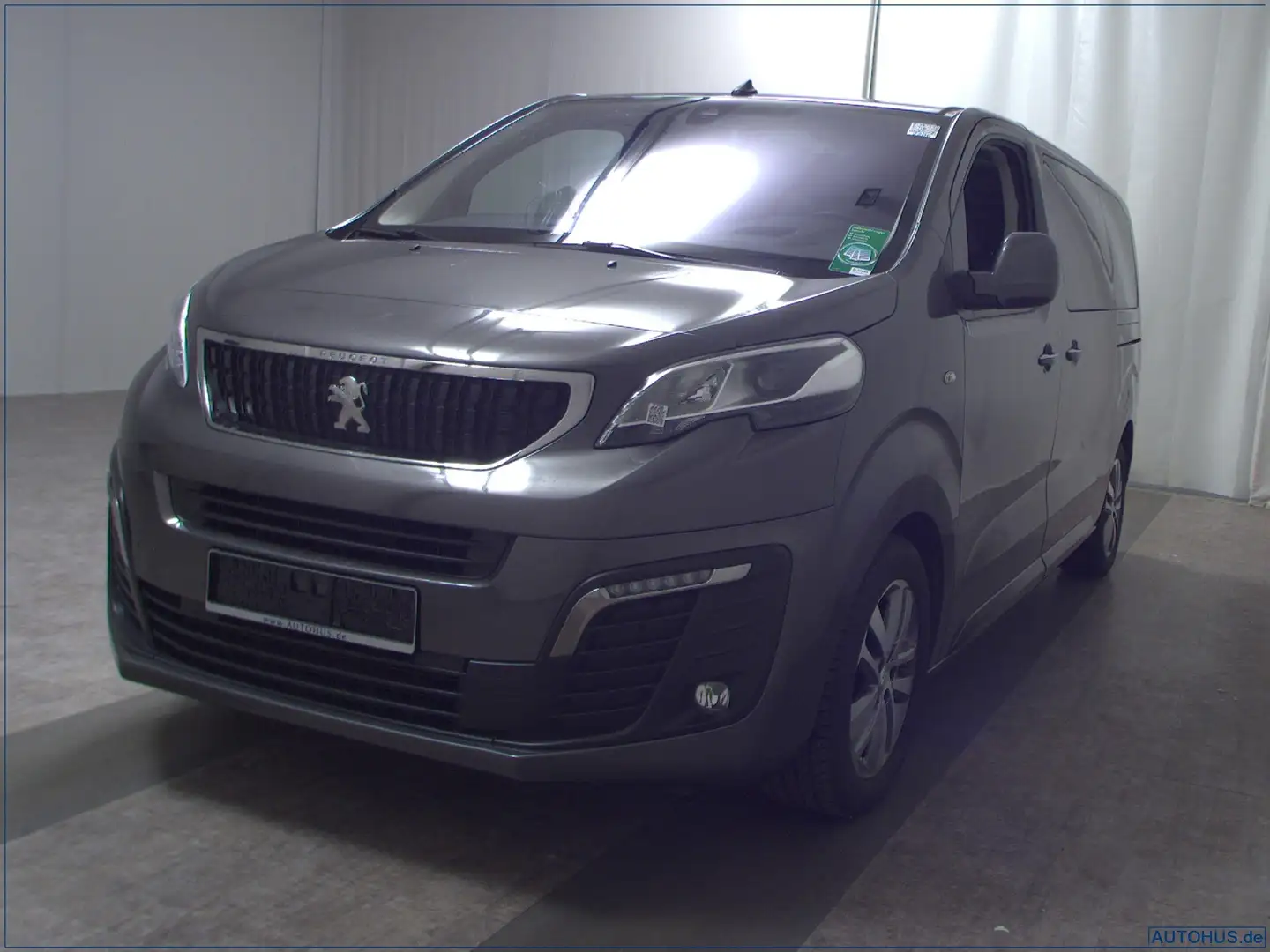Peugeot Traveller 2.0 BlueHDi VIP L2 Leder Navi HuD StHz Gris - 2