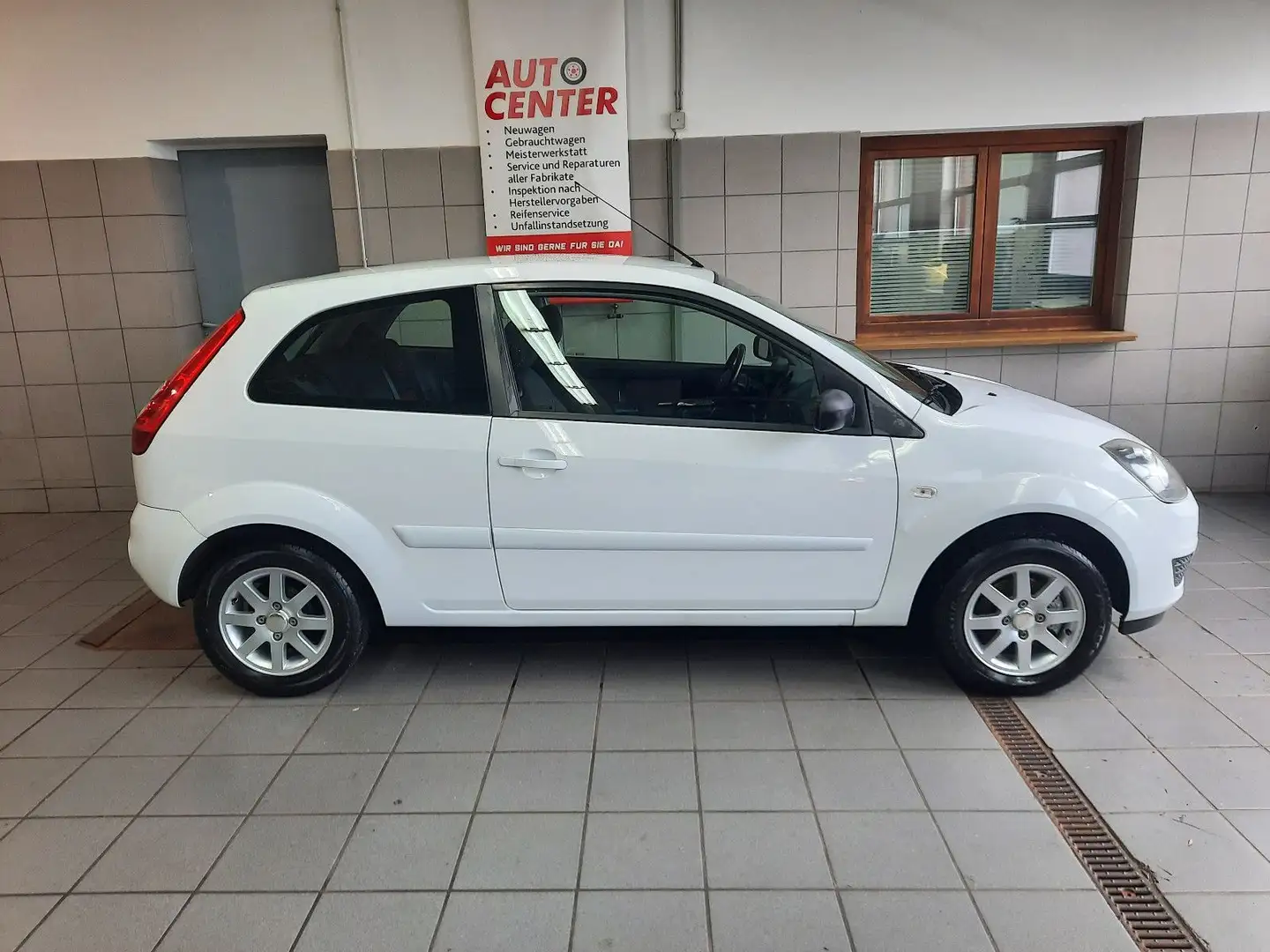 Ford Fiesta Style Alb - 2