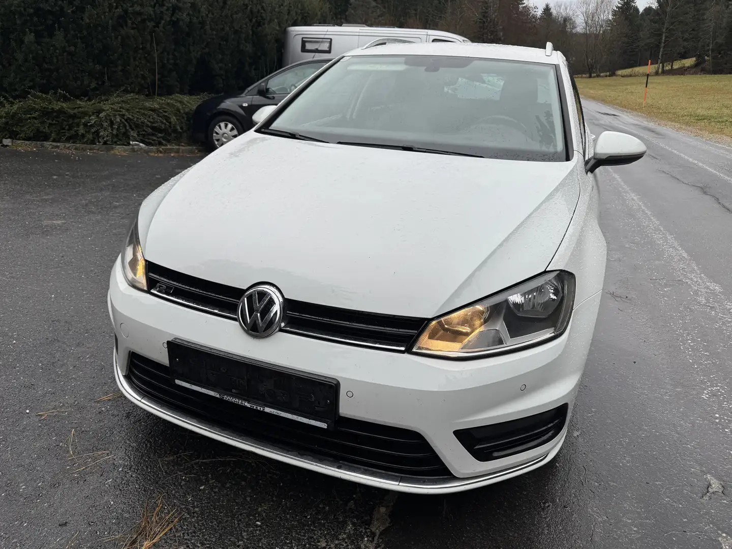 Volkswagen Golf R-line 1,6 TDI TÜV NEU - 2