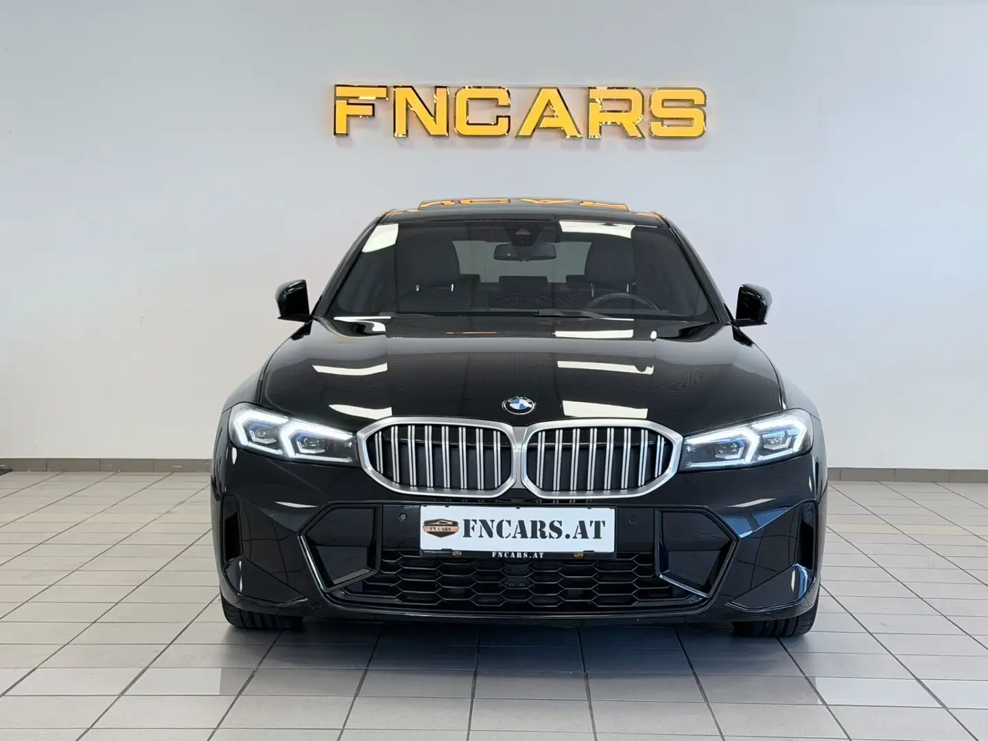 BMW 320 320d M Sport LCI | Schiebedach | Sport-Automat Schwarz - 2