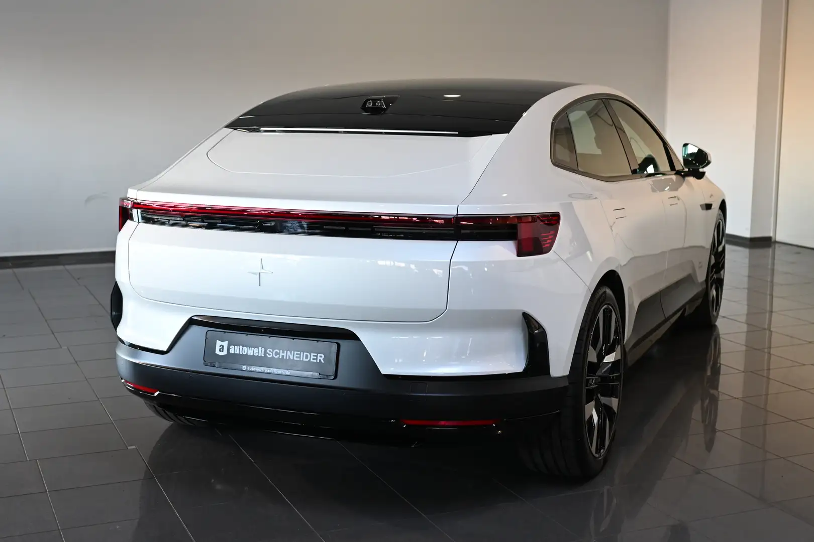 Polestar 4 Long Range Dual Motor Performance ACC HUD 22 Weiß - 2