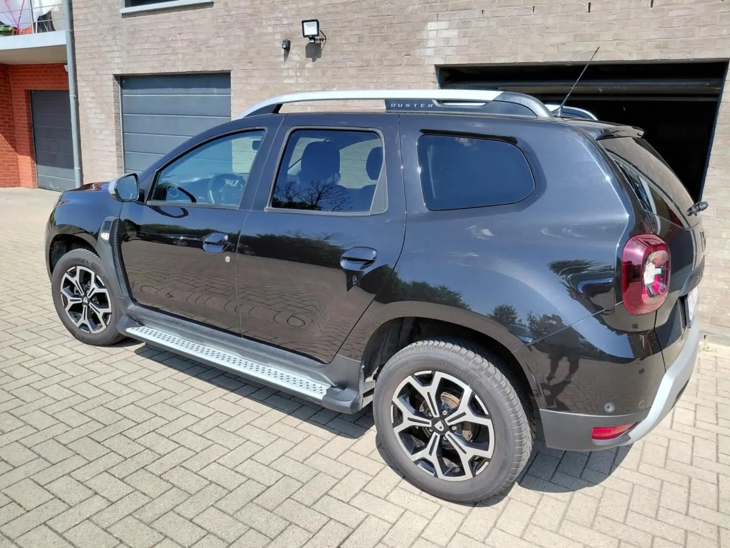 Dacia Duster Noir - 2
