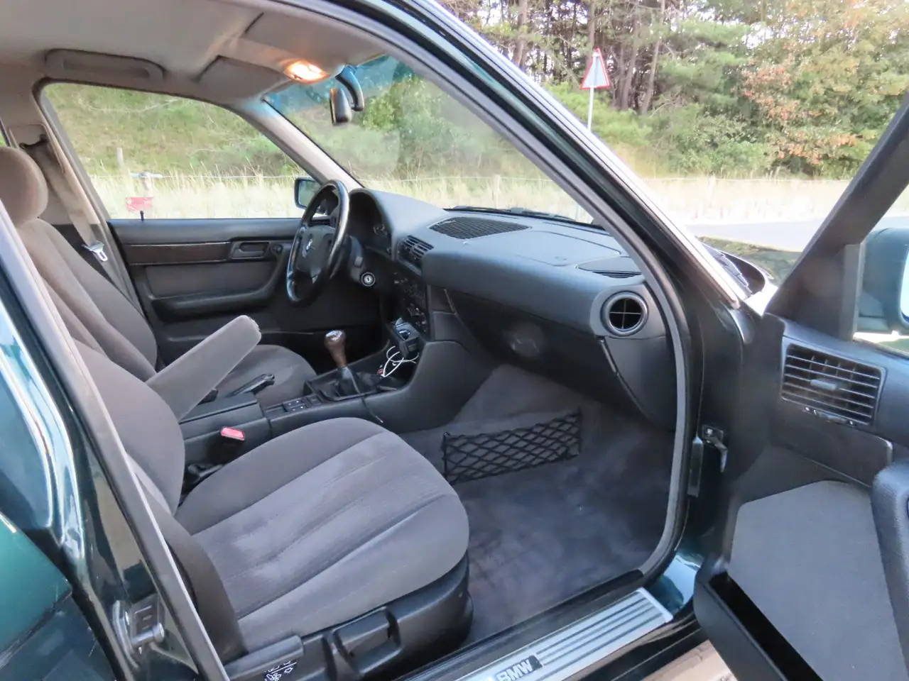 BMW 525i Touring handgeschakeld, foto 12