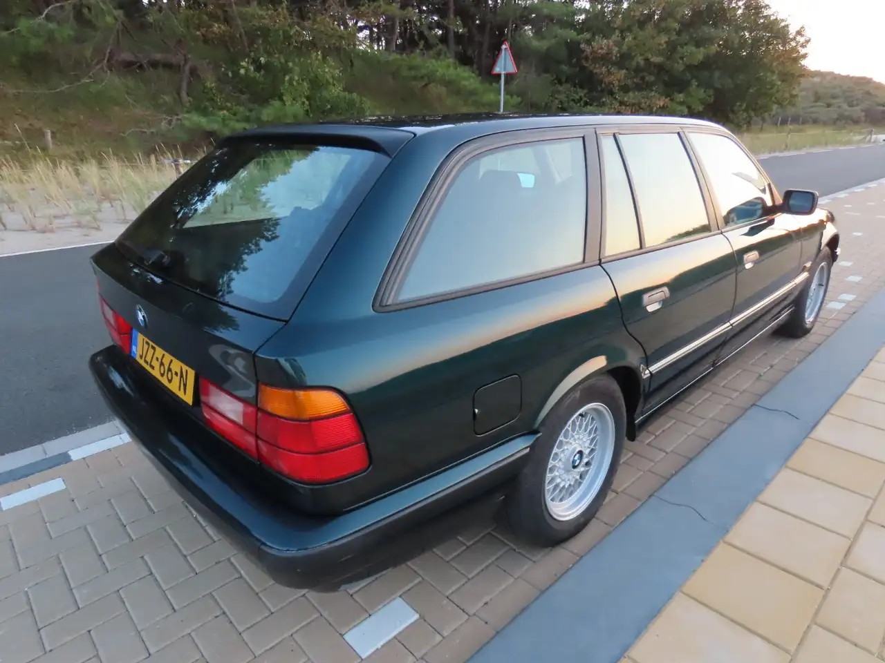 BMW 525i Touring handgeschakeld, foto 5