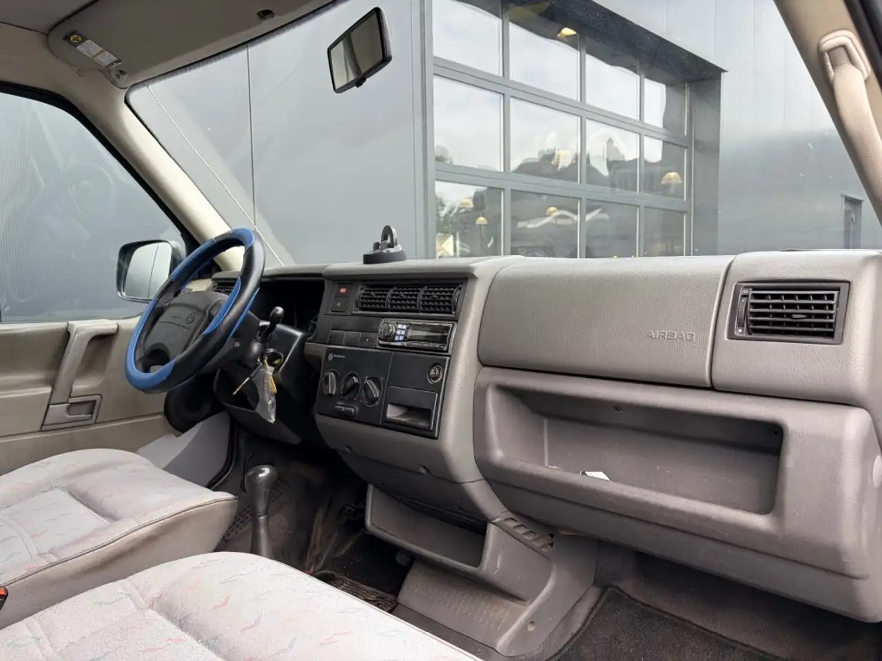 Volkswagen T4 2.5 TDI D.C. L2H1 6-persoons Trekhaak Deurtjes, foto 5
