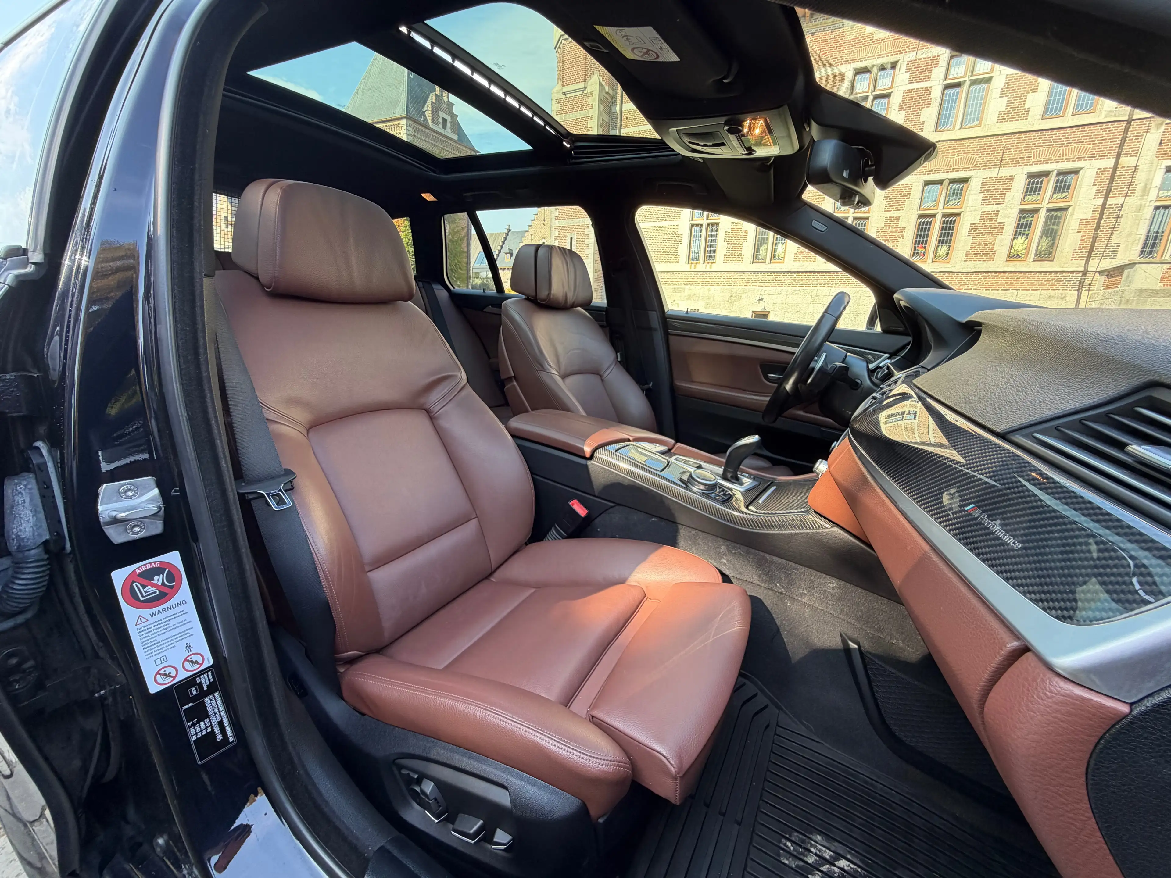 BMW M550 d xDrive LCI *FULL LED*PANO*HUD*H&K*SOFT CLOSE*EURO6b*381 PK*FULL OPTION — photo 13