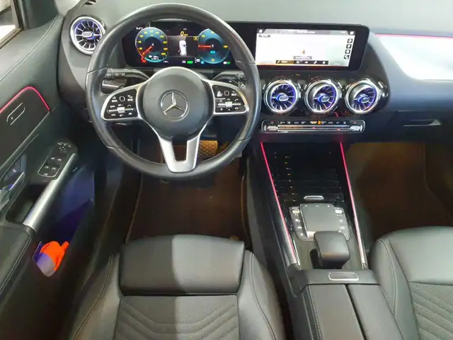 Mercedes-Benz Eqa view 9