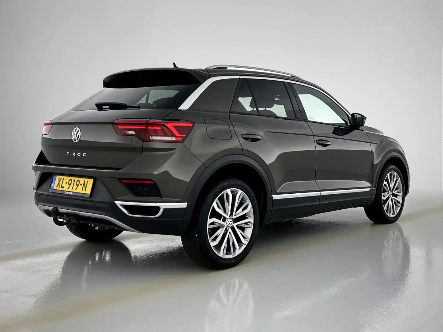 Volkswagen T-Roc 1.5 TSI Sport | Navigatie | Camera achter | Stoelv Bruin - 2