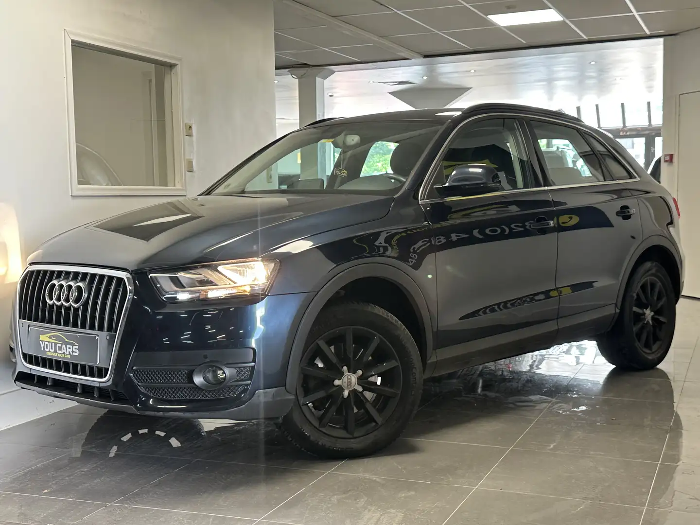 Audi Q3 1.4 TFSI Bleu - 2