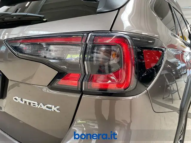 Subaru Outback view 10