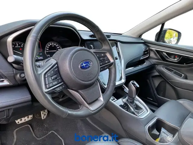 Subaru Outback view 14