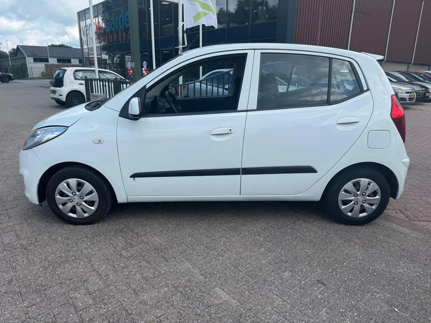 Hyundai i10 1.1 airco, elektr ramen, 5 drs, APK 06-2026! Weiß - 2
