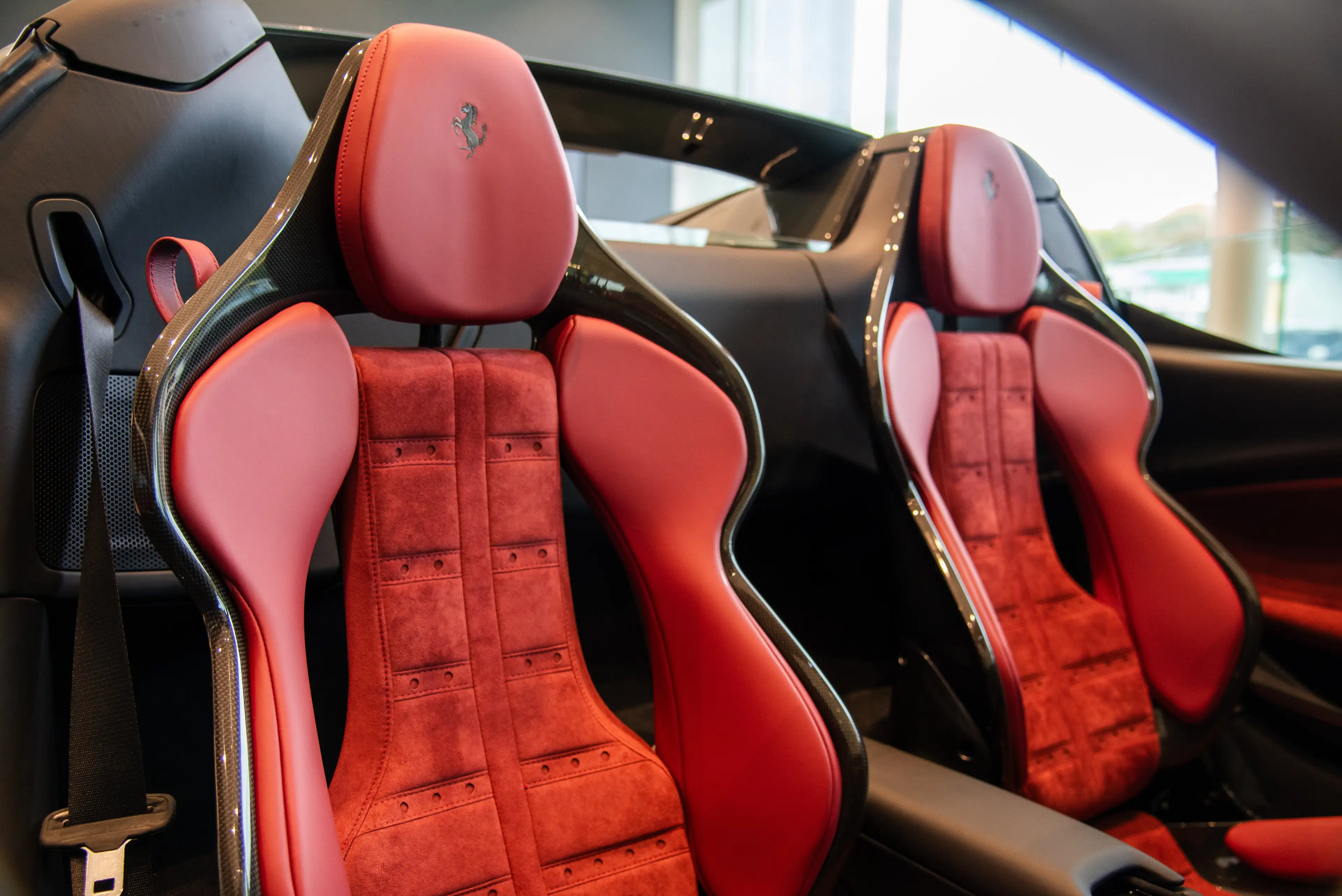 Ferrari 296 GTS Carbon Racing Seats | Lift | Bicolor Roof — photo 14