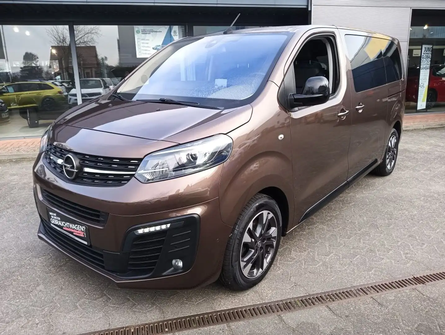 Opel Zafira Life 2.0D M Aut. Innovation+Leder+LED+AHK Braun - 2