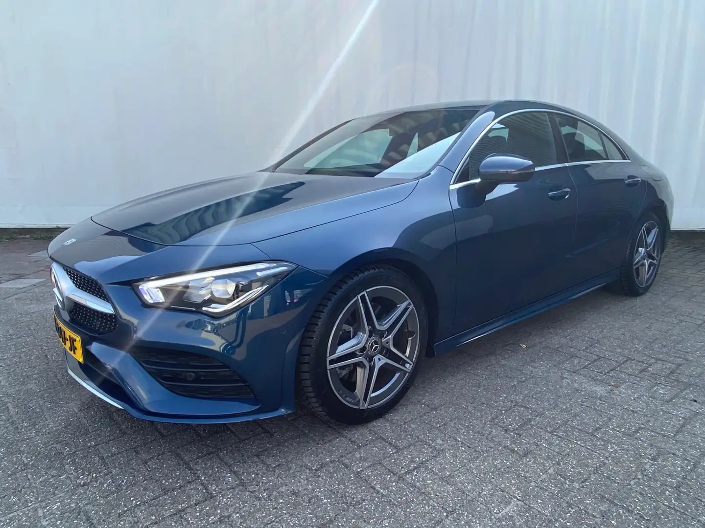 Mercedes-Benz CLA 200 Business Solution AMG Blauw - 2