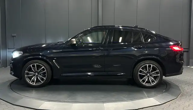BMW X4 M view 2