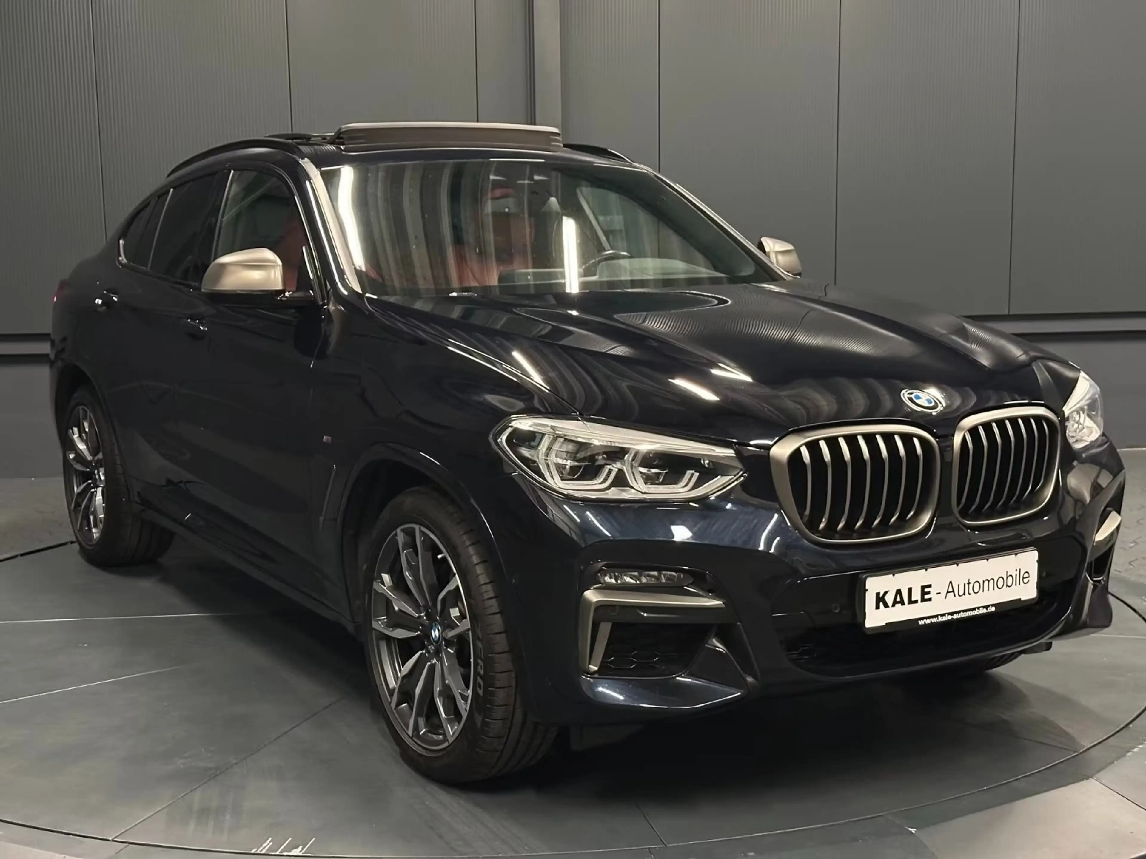 BMW X4 M 40 d *LEDER/Rot*PANORAMA*Innovation*Shadow*ACC* — photo 7