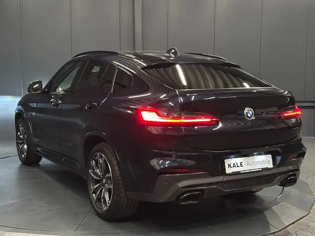 BMW X4 M view 3