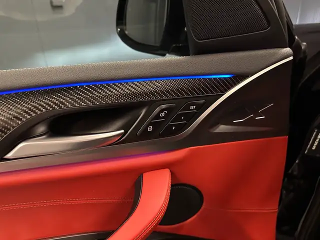 BMW X4 M view 15